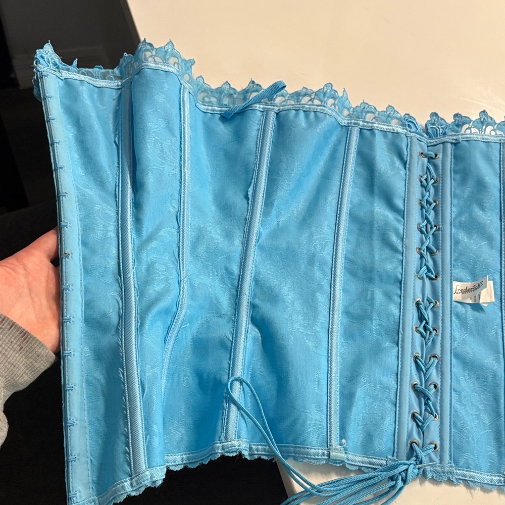Frederick's of Hollywood Y2K Sky Blue Lace Corset - Picture 5 of 10